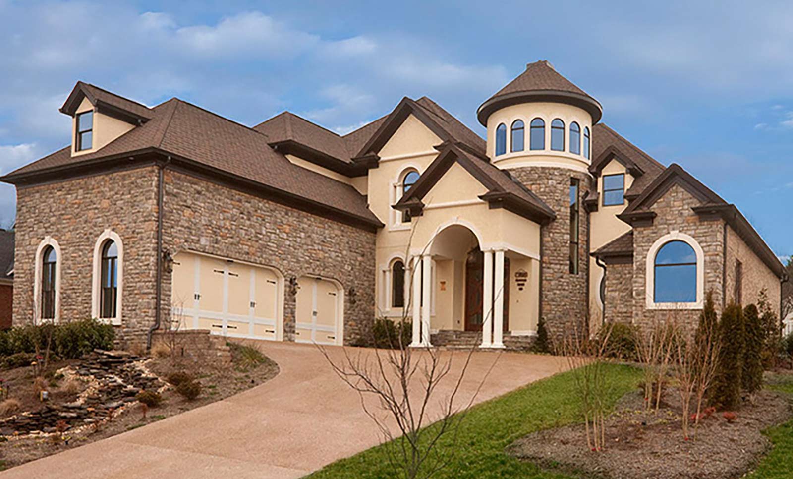 Leighton Turner Custom homes Front exterior